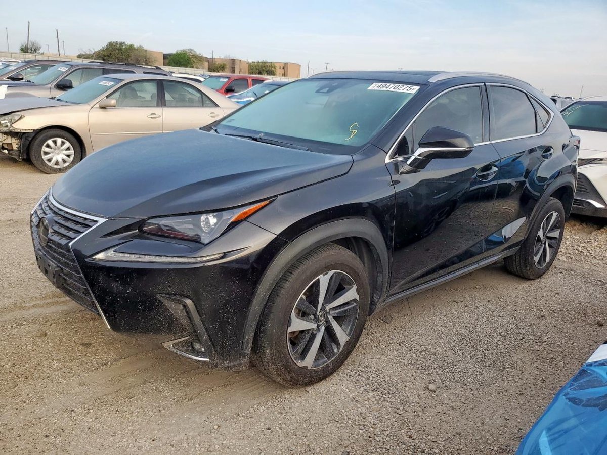 Lexus NX 2021