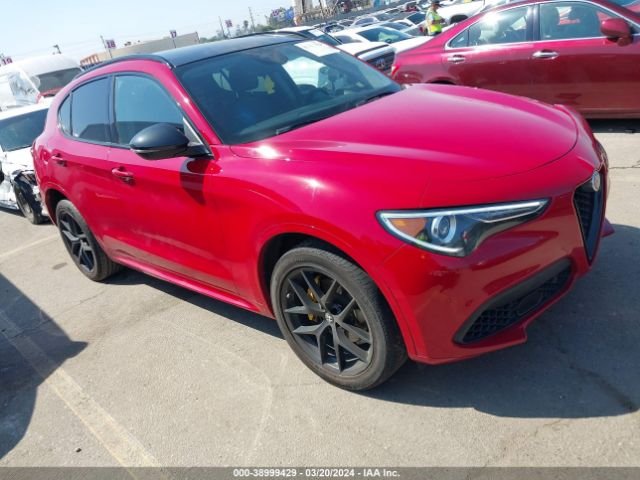 Alfa Romeo Stelvio 2021