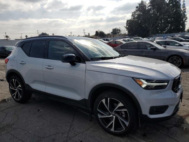 Volvo XC40 2022