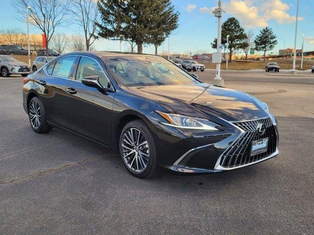 Lexus ES 2023