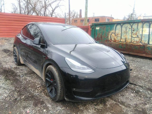 Tesla Model Y 2021