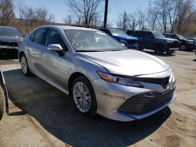 Toyota Camry VIII (XV70) 2020