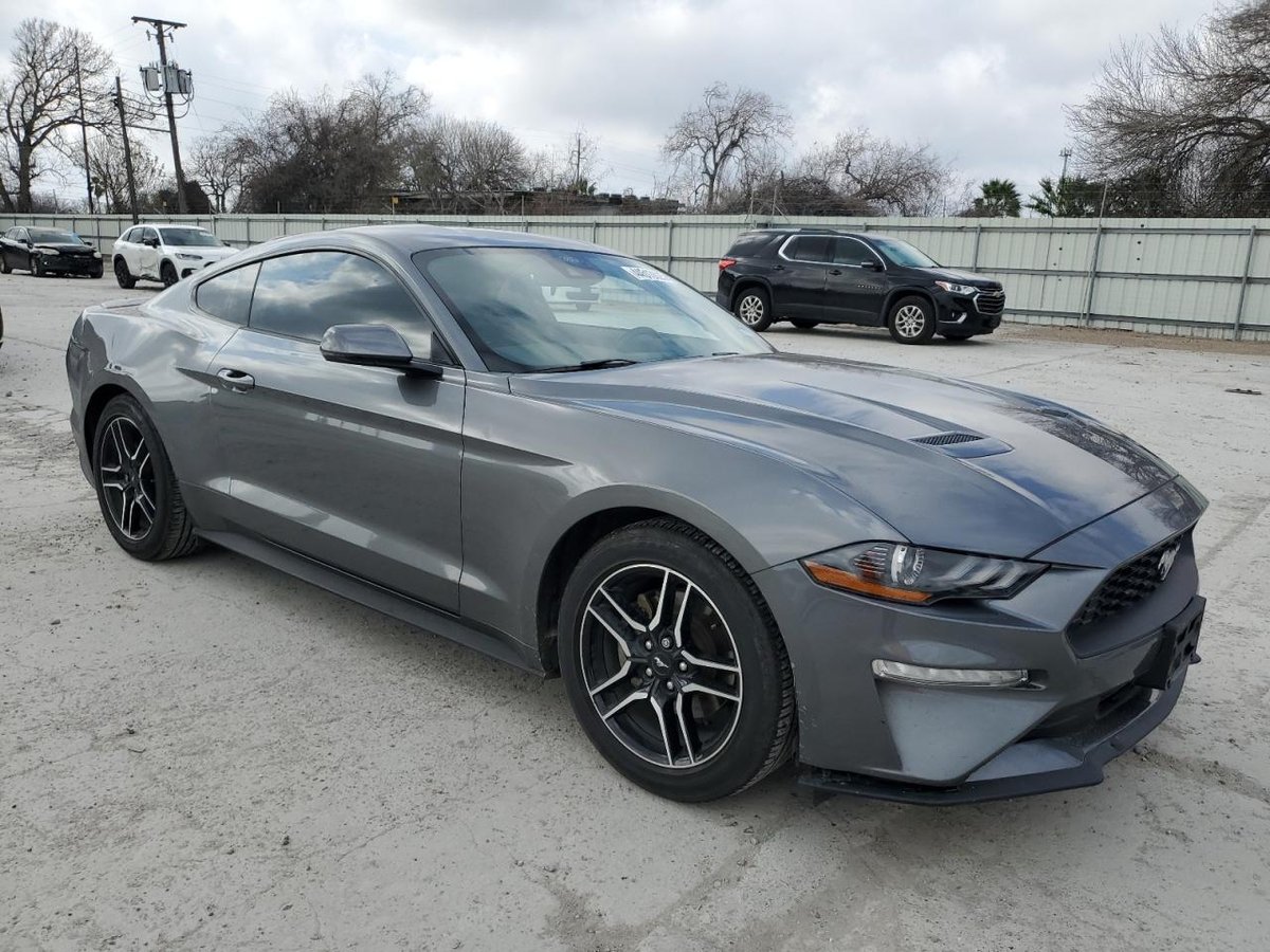 Ford Mustang 2022