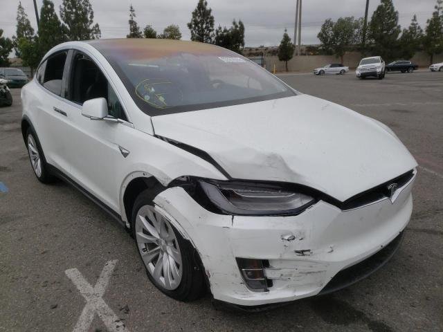 Tesla Model X 2020