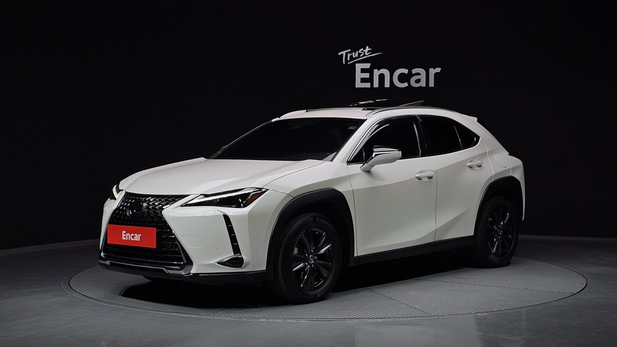 Lexus UX 2022