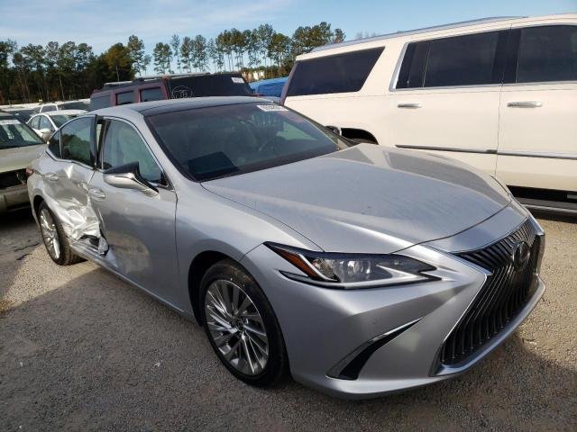 Lexus ES 2020