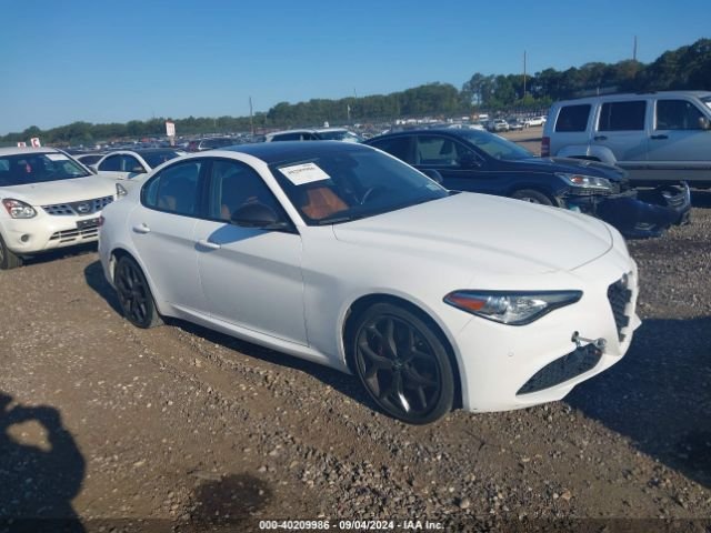 Alfa Romeo Giulia 2021