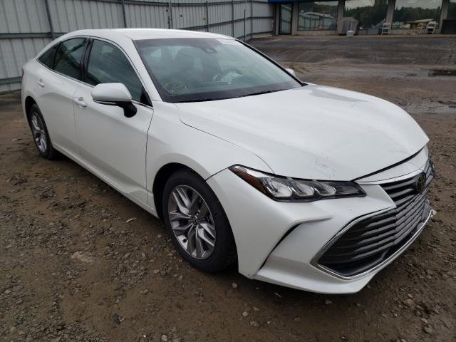Toyota Avalon V 2020