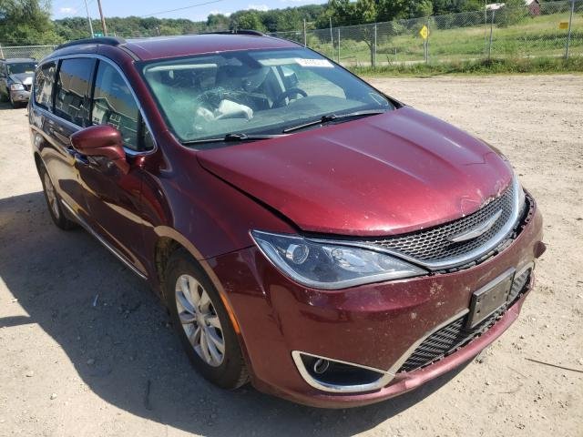 Chrysler Pacifica RU 2017