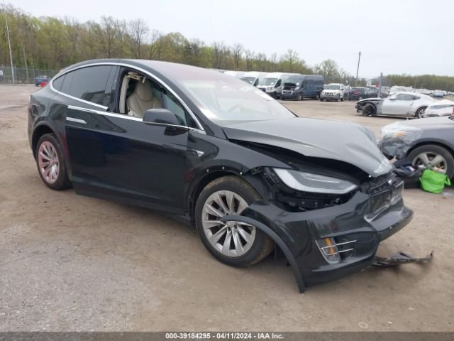 Tesla Model X 2018