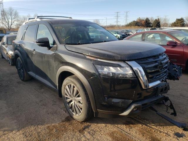 Nissan Pathfinder V 2022