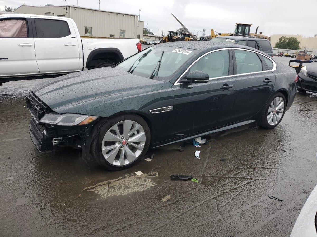 Jaguar XF 2022