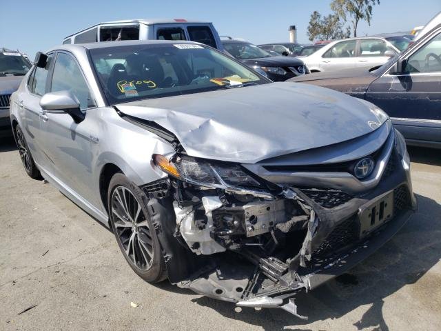 Toyota Camry VIII (XV70) 2019
