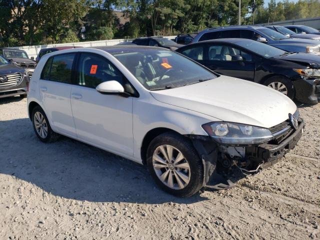 Volkswagen Golf 2021