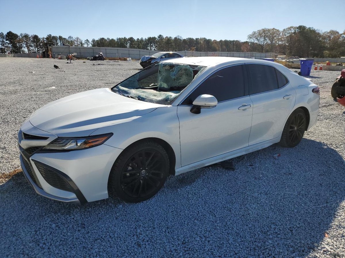 Toyota Camry 2022