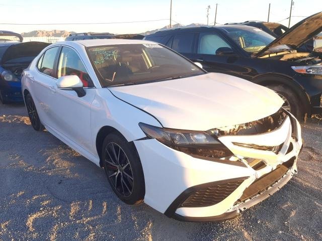 Toyota Camry VIII (XV70) 2021