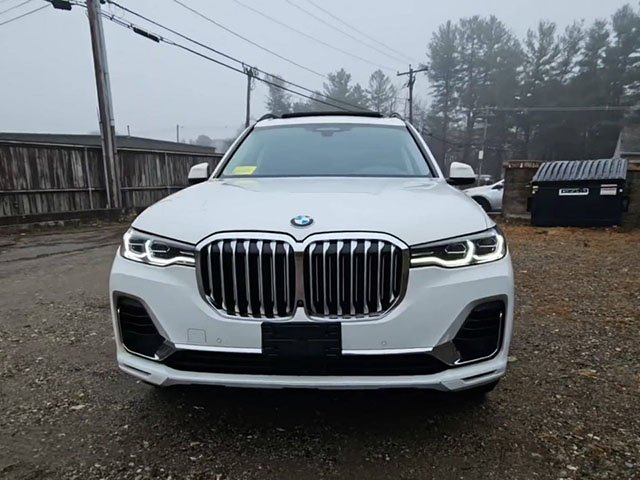 BMW X7 2021