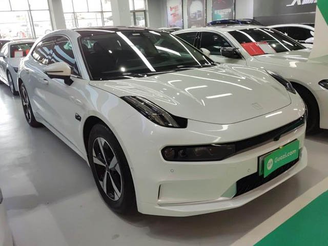 Zeekr 001 2022