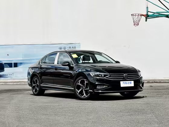 Volkswagen Magotan 2025