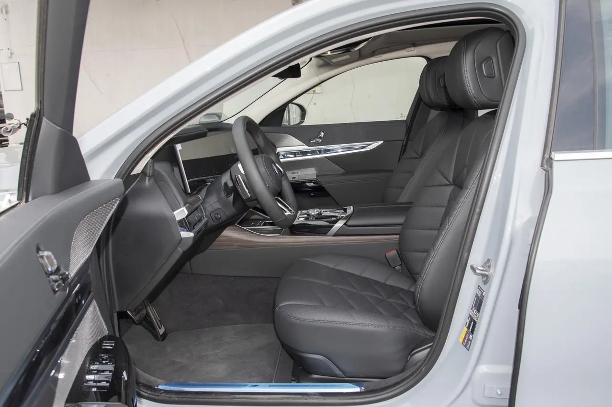 BMW I7 2023