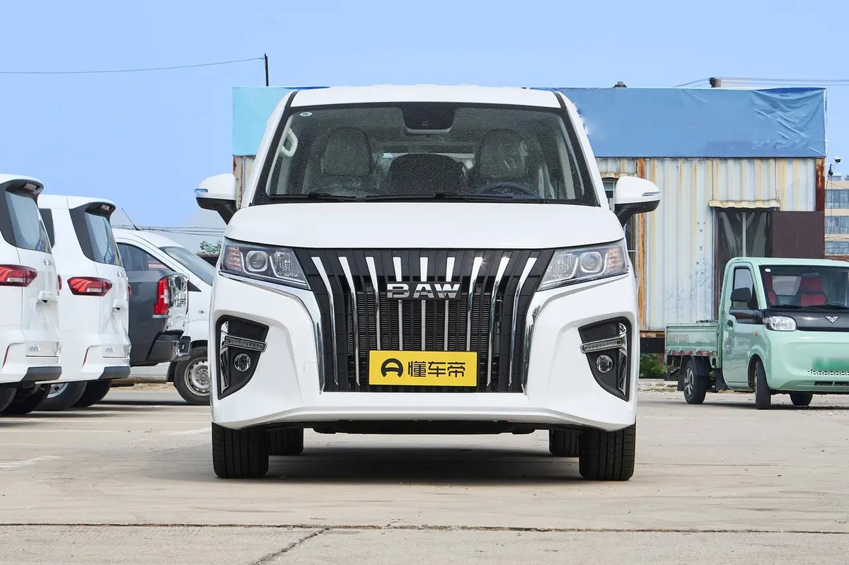 BAW M7 EV 2025