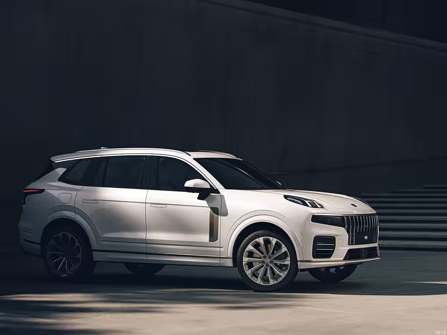 Lynk & Co 09 EM-P 2021
