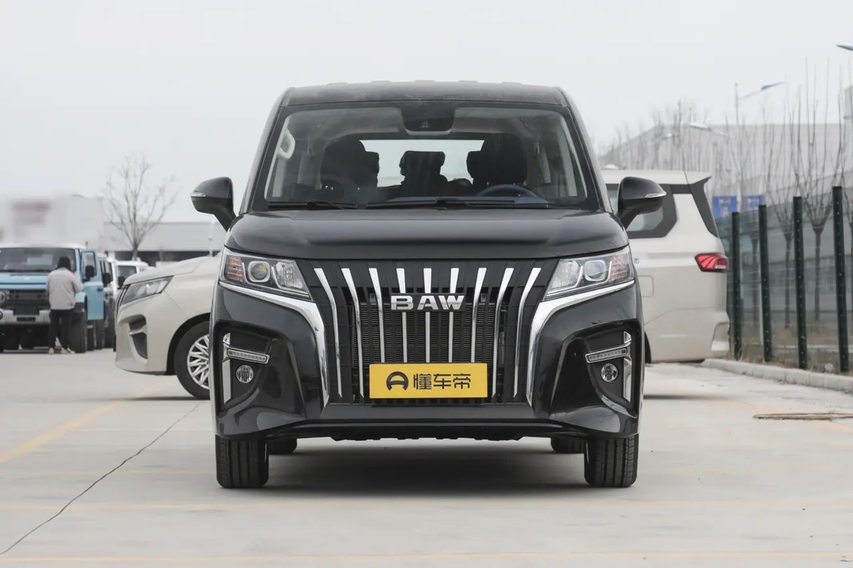 BAW M7 EV 2025