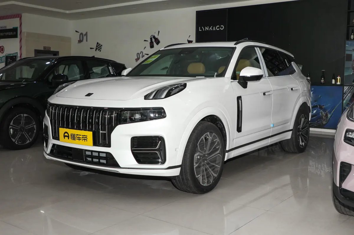Lynk & Co 09 EM-P 2024