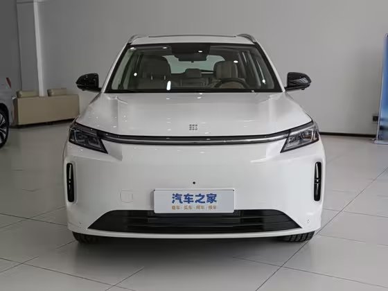 DFSK E5 Plus 2025