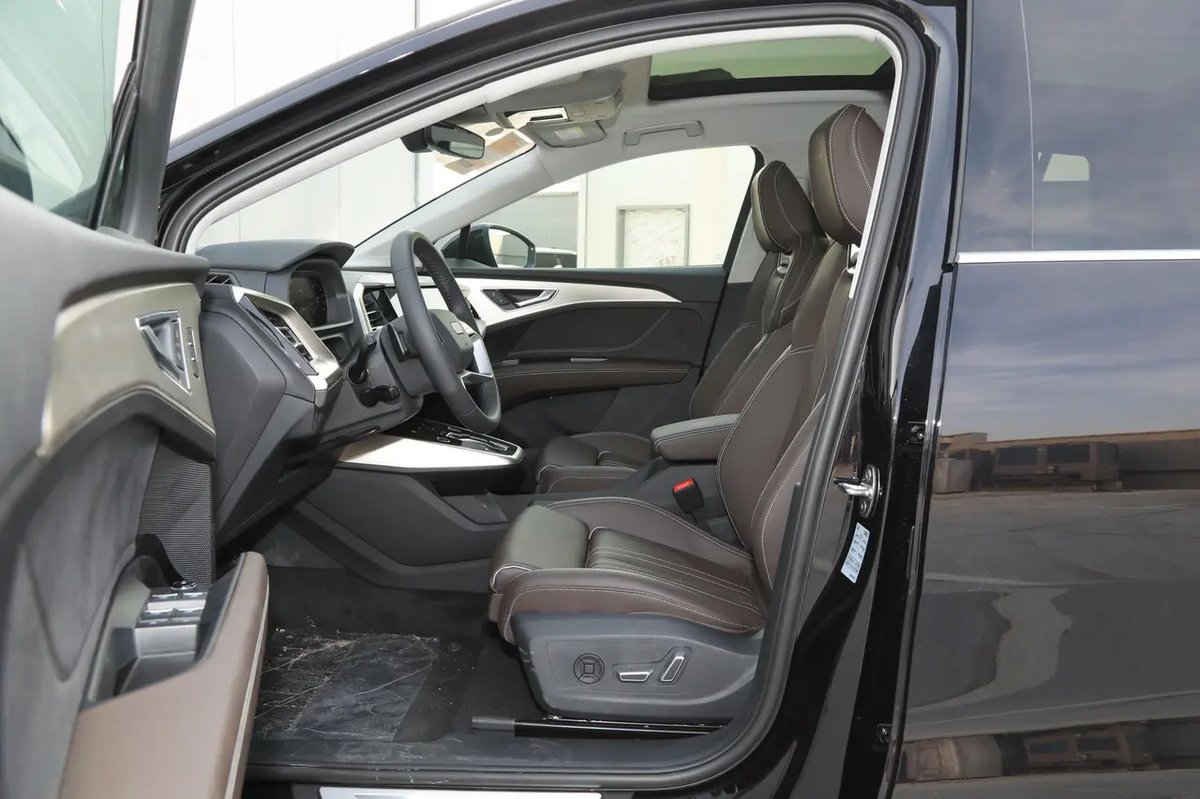 Audi Q5 E-tron 2023
