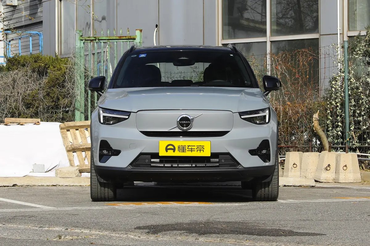 Volvo XC40 Recharge 2024