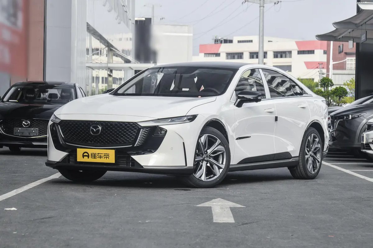 Mazda EZ-6 2024