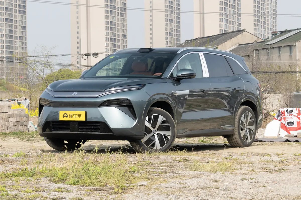 BYD Tang L EV 2025
