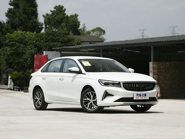 Geely Emgrand 2021