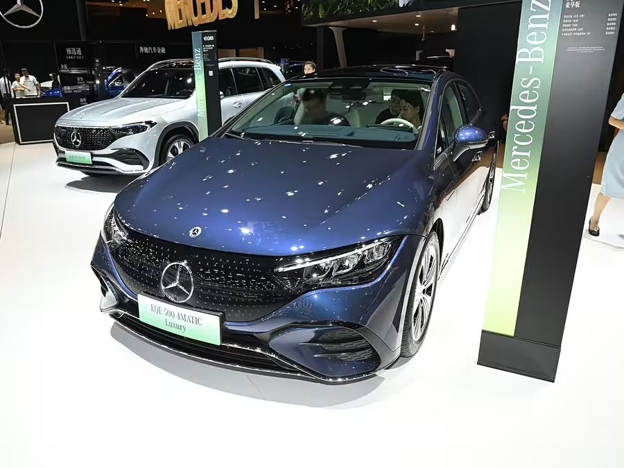 Mercedes EQE 2025