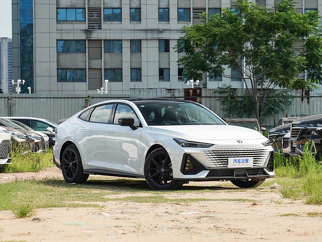 Changan UNI-V 2024