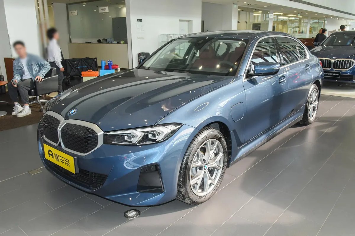 BMW i3 2025