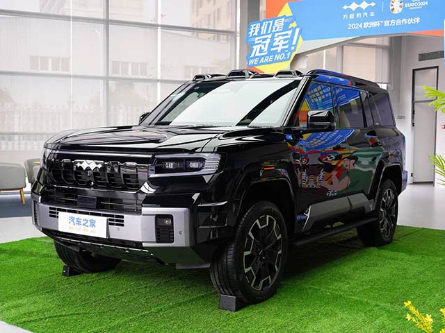 BYD Leopard 8 2025