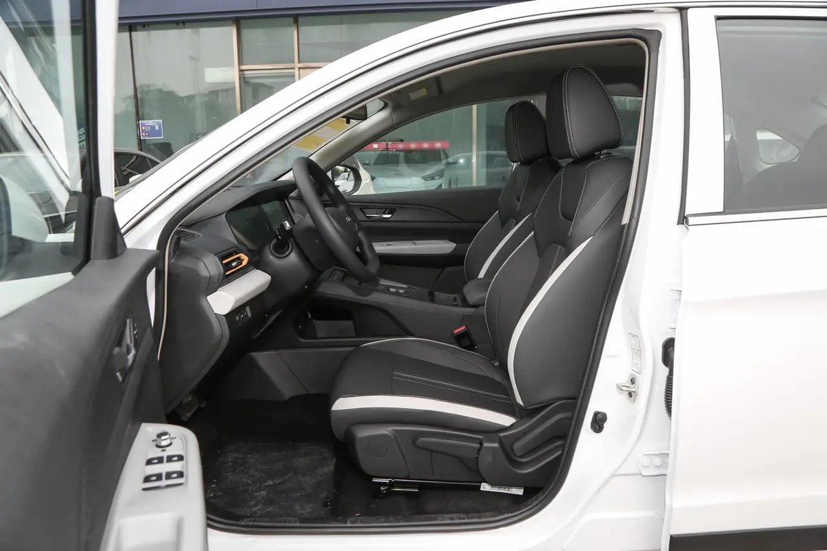 Dongfeng Aeolus E70 2023