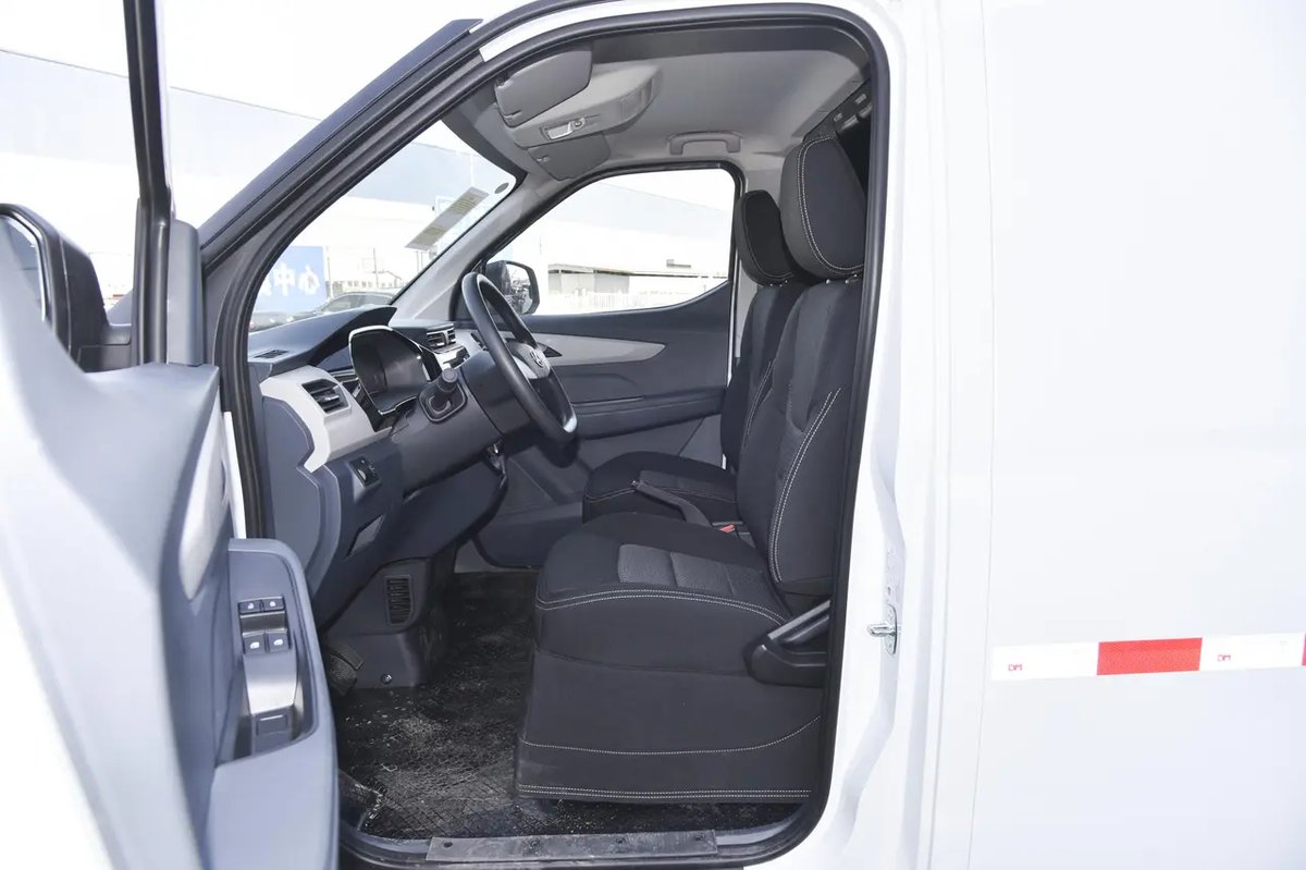 Maxus EV30 2021