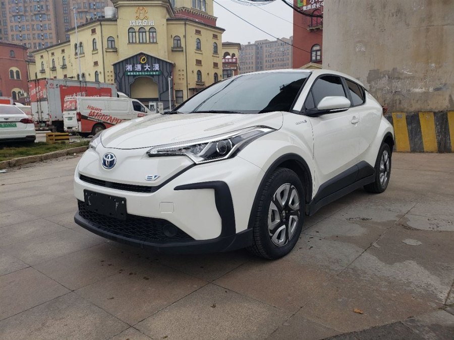 Toyota C-HR EV 2021