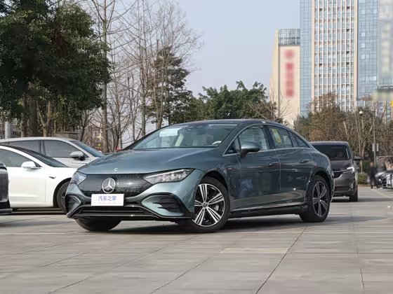 Mercedes EQE 2025