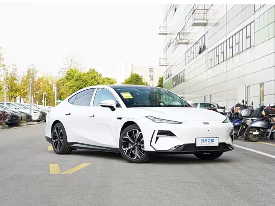 Geely Galaxy E8 2025