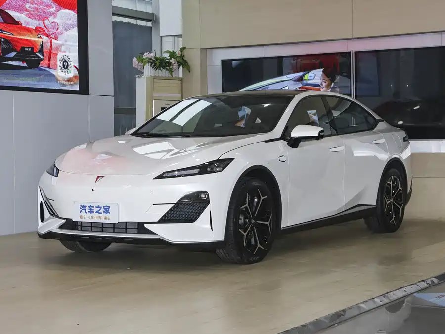 Changan SL03 2024