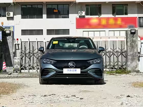 Mercedes EQE 2025