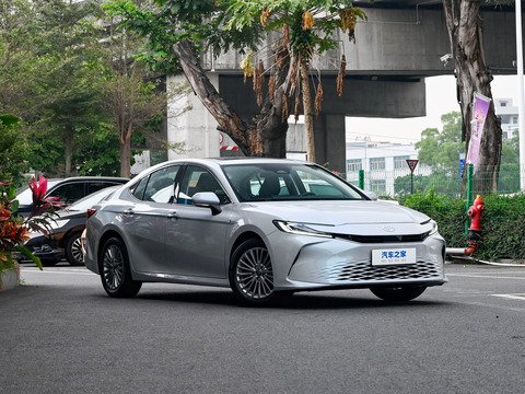 Toyota Camry 2024