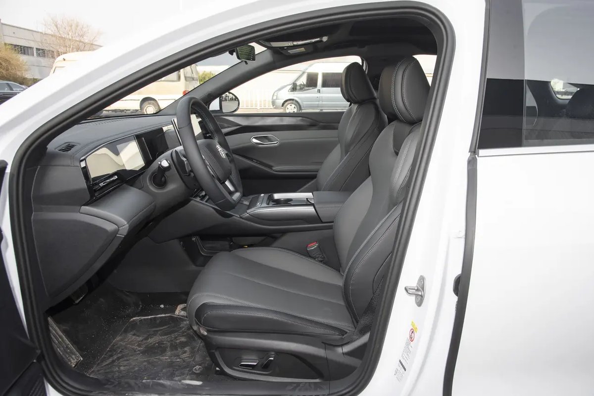 BYD QIN L EV 2025