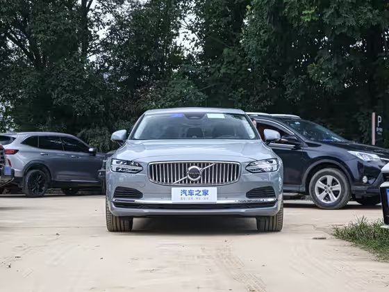 Volvo XC40 Recharge 2024