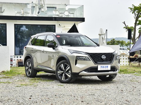 Nissan X-Trail 2025
