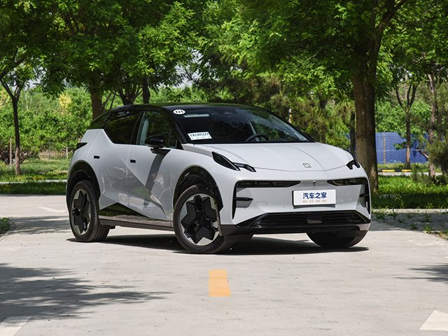 Zeekr X 2024